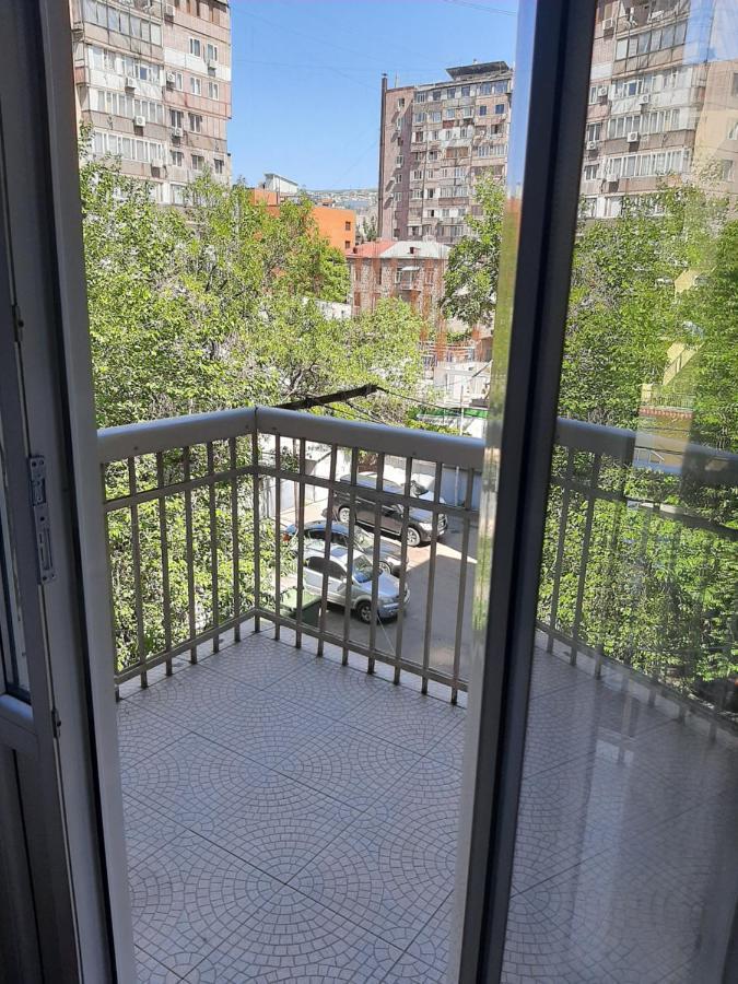 Apartment On Tumanyan Erévan Extérieur photo